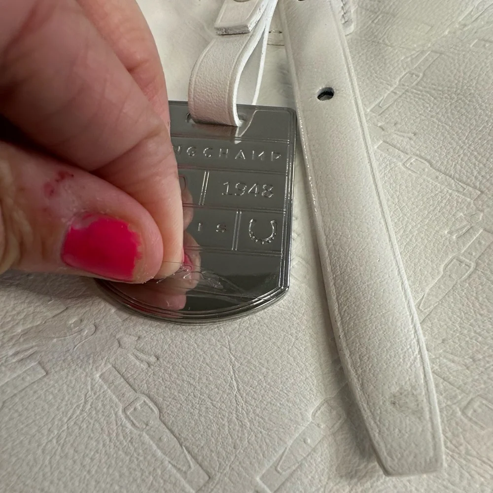 Longchamp • LM Cuir Embossed Logo Metal Luggage Tag White Double Shoulder RARE - Picture 2 of 14